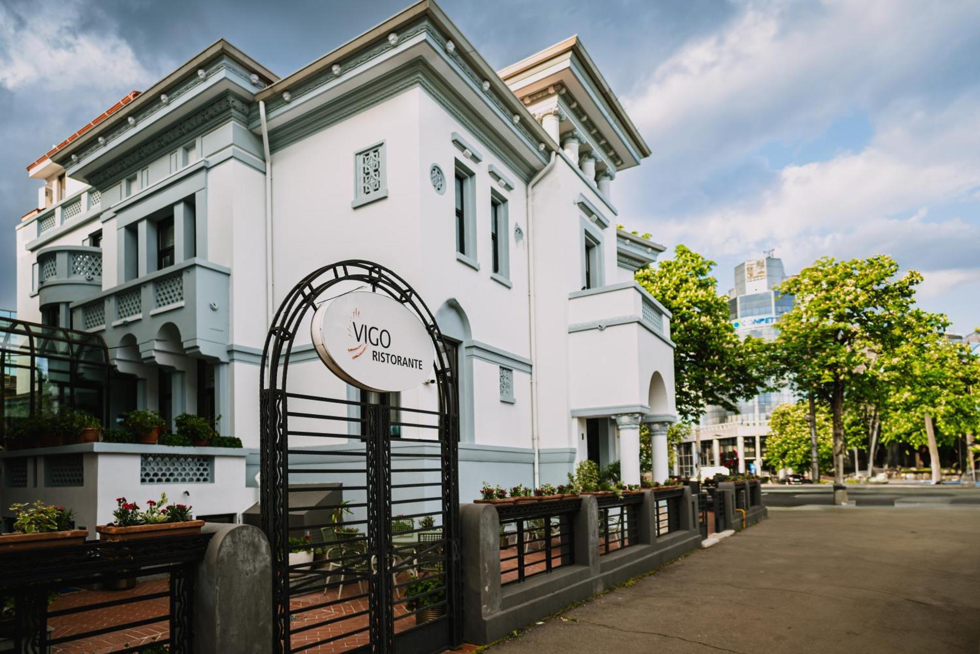 Vigo Hotel Ploieşti Exteriér fotografie